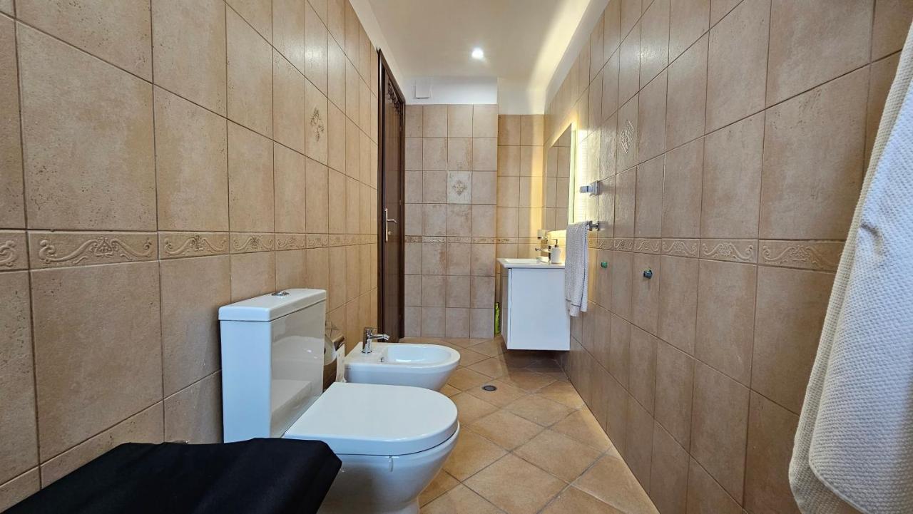 טיראנה Central Apartment מראה חיצוני תמונה